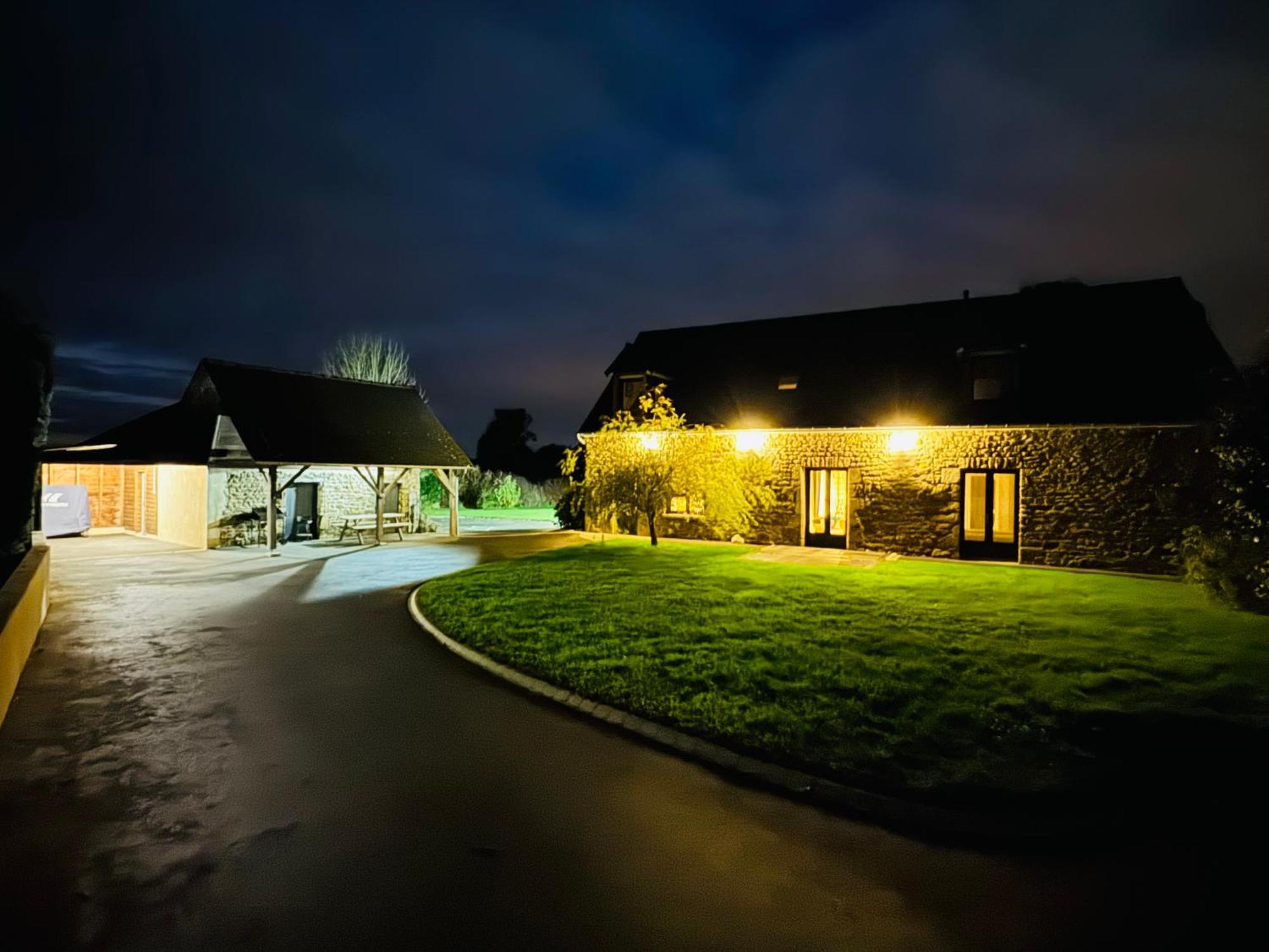 La Maison De Benjamin La Chapelle-Saint-Aubert Buitenkant foto
